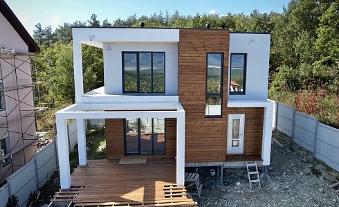 Г. ГЕЛЕНДЖИК, С/Т "ГОЛУБАЯ ДОЛИНА", УЧ. 111